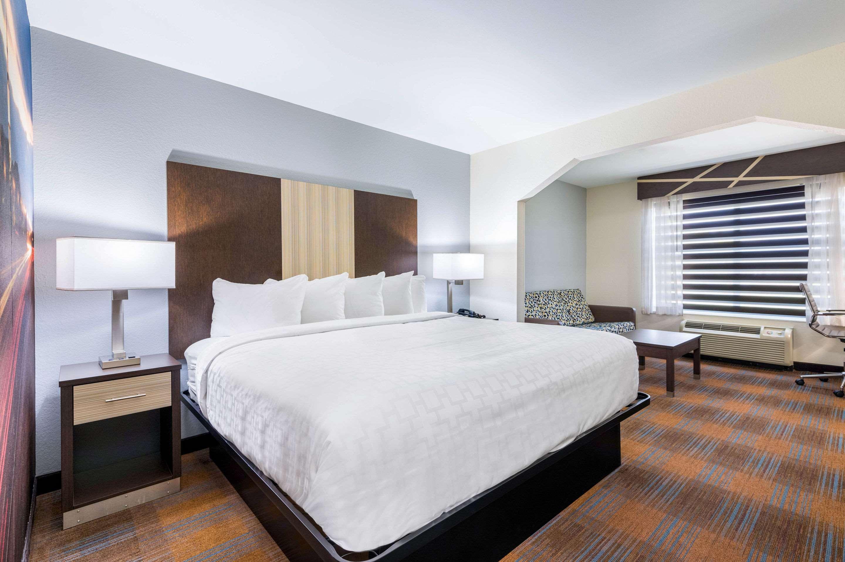 Clarion Pointe Madison-Huntsville Buitenkant foto