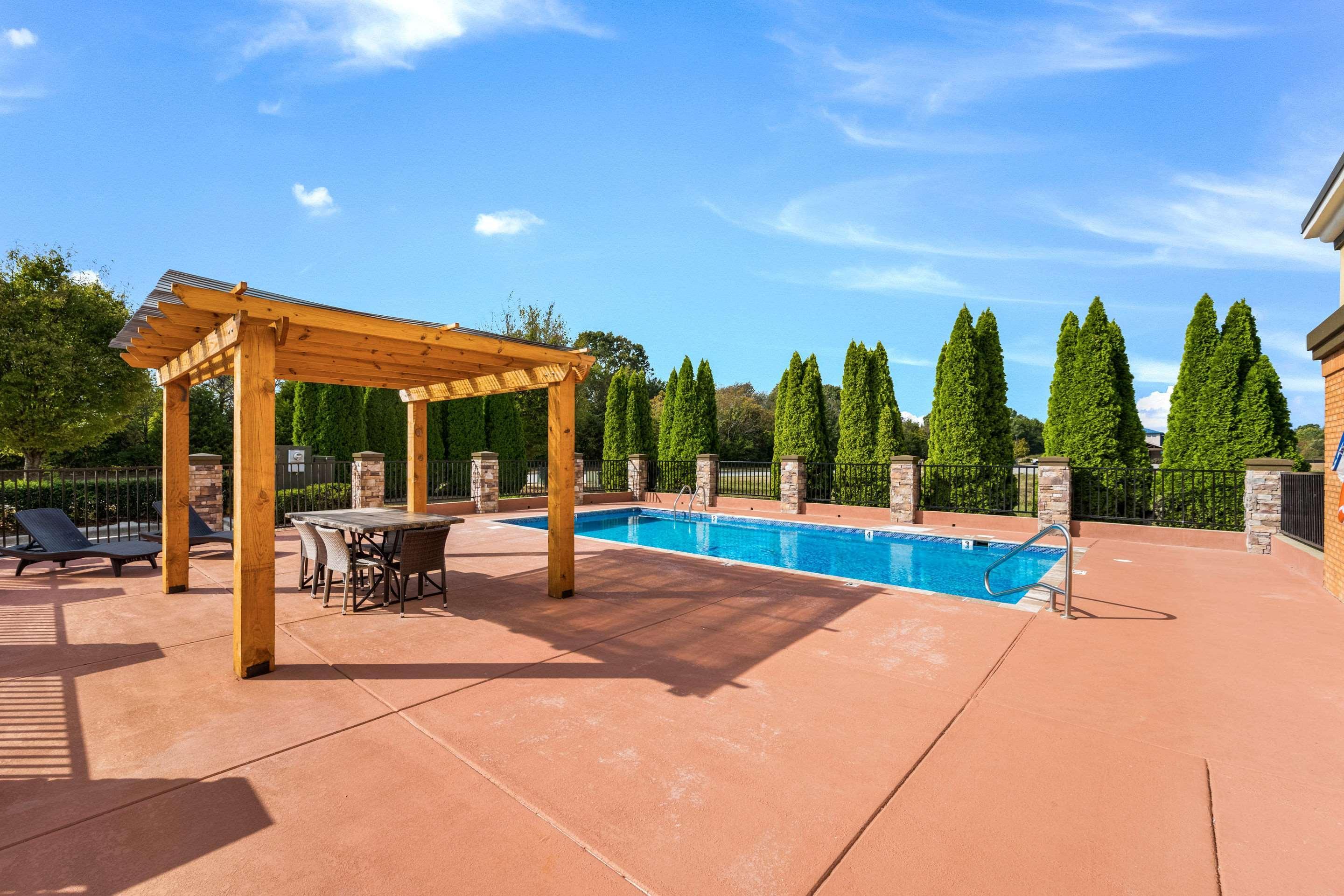 Clarion Pointe Madison-Huntsville Buitenkant foto