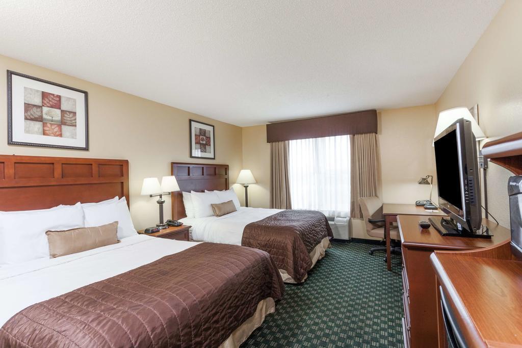 Clarion Pointe Madison-Huntsville Buitenkant foto