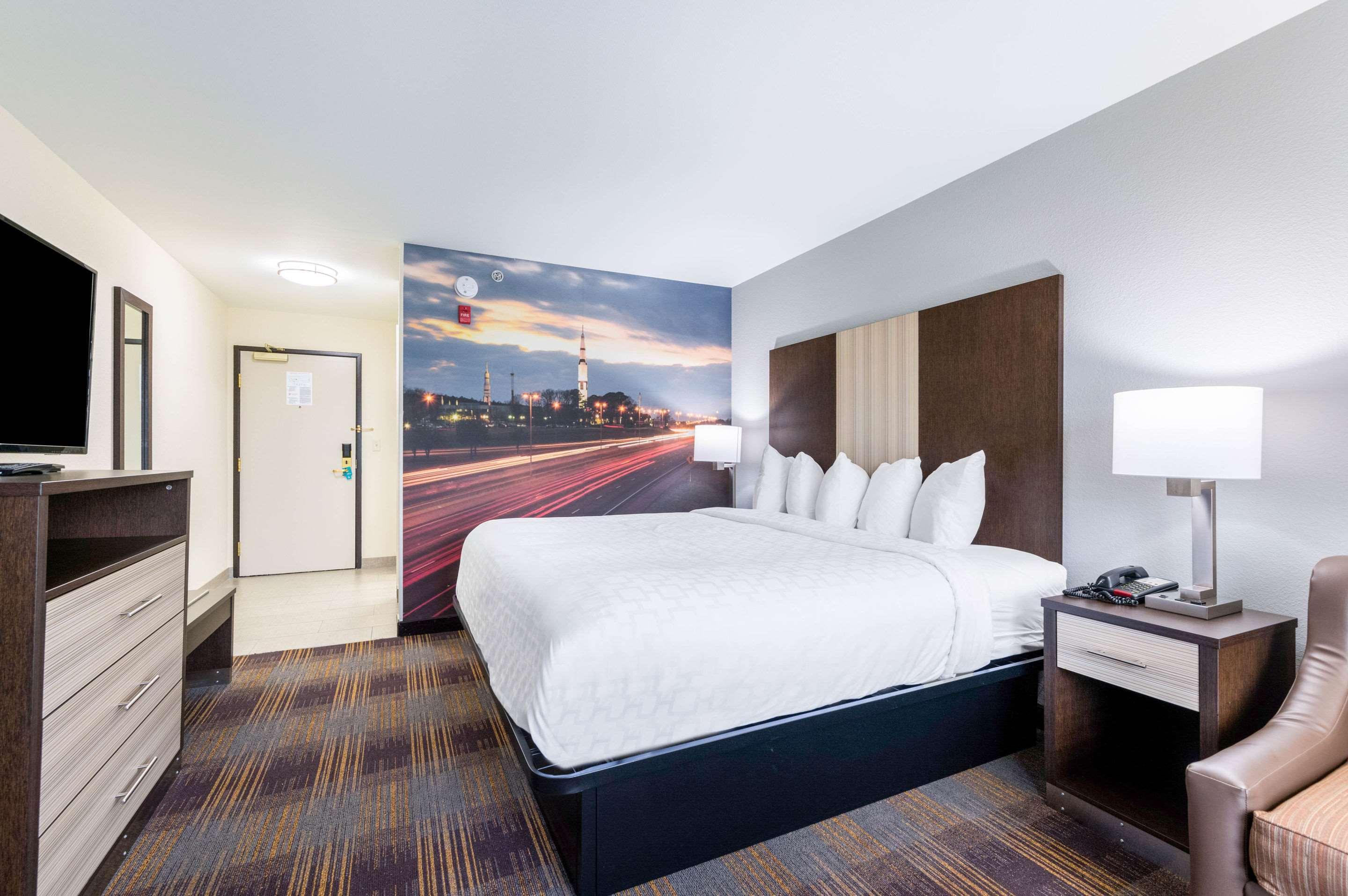 Clarion Pointe Madison-Huntsville Buitenkant foto
